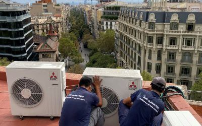 Instalación aire acondicionado split-sistem con trabajos verticales en Av. Diagonal Eixample de Barcelona